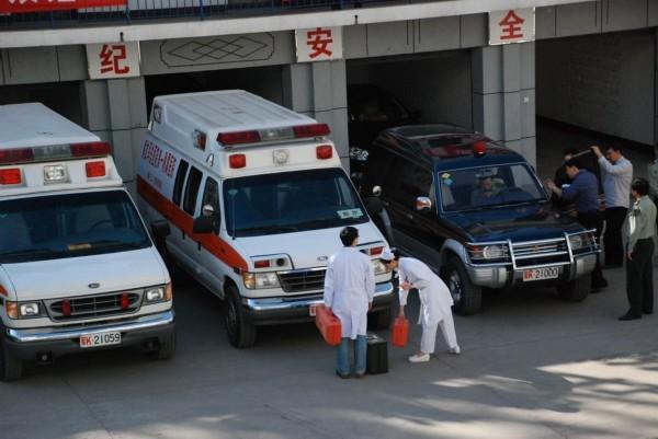 靖远县救护车转院